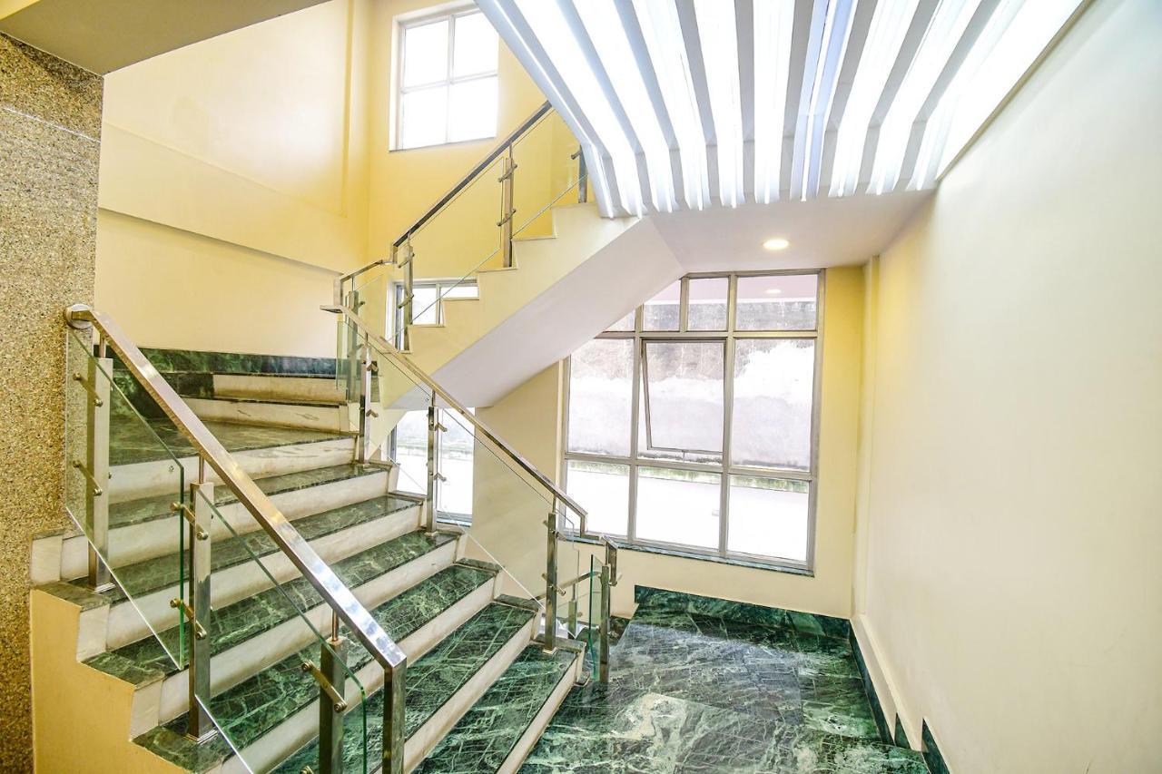 Fabhotel Stay Inn International Kolkata Bagian luar foto